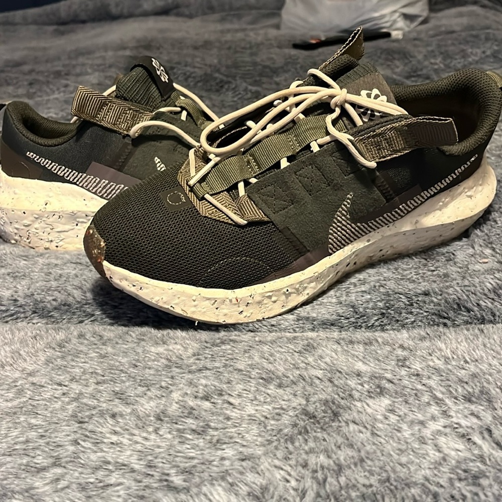 Chunky mens nike